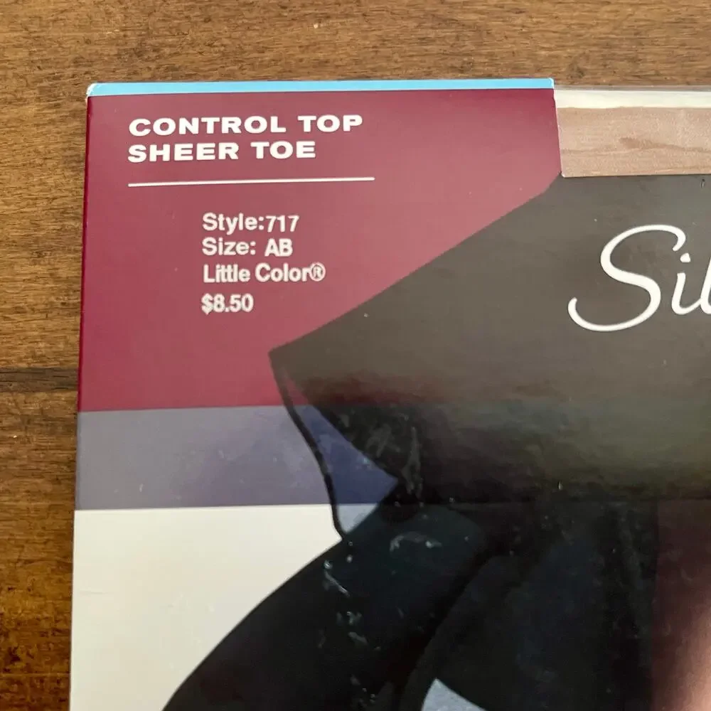 Hanes Silk Reflections Pantyhose‎ Silky Sheer Size: AB, Color:  Brown C-8